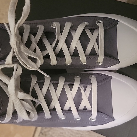 Converse tennis shoes - Picture 6 of 10